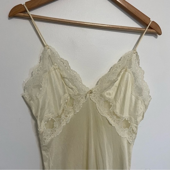 Vintage Lace Trim Sexy Maxi Slip Dress - Picture 4 of 7